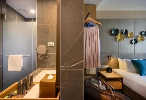 Superior King Room