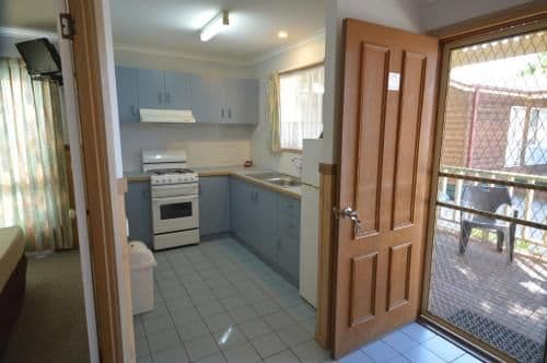 Holiday Cabin (5 Guests)