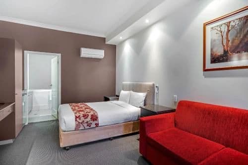 Superior Queen & Sofa Bed
