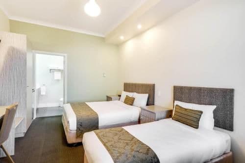 Superior Queen & Single Room