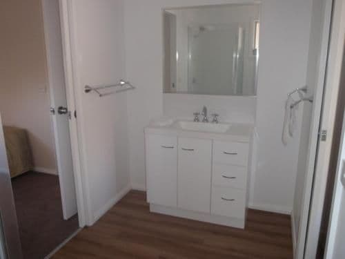 Deluxe Two-Bedroom Cabin