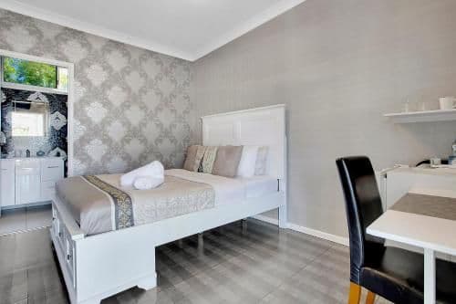 Queen Room with Ensuite