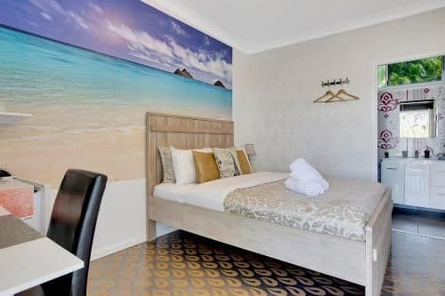 Queen Room with Ensuite