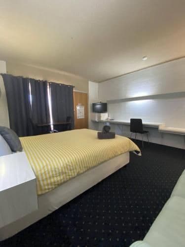 Queen Room