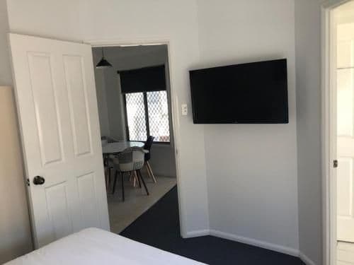 One-Bedroom Cottage