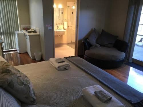Deluxe King Room