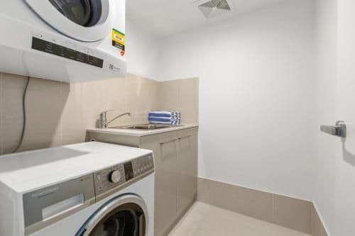 Deluxe Three-Bedroom Apartment with Ocean View