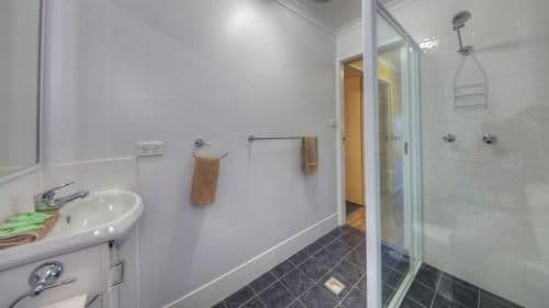 Two bedroom Bungalow with river view