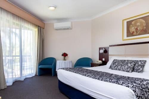 Executive King Suite - Balcony