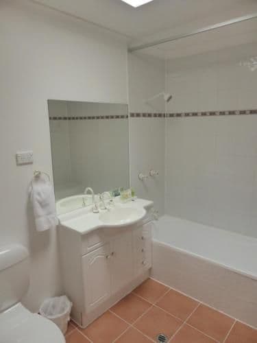 Superior Two-Bedroom Apartment - Courtyard Access