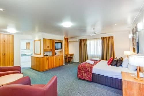 King Room with Spa Bath