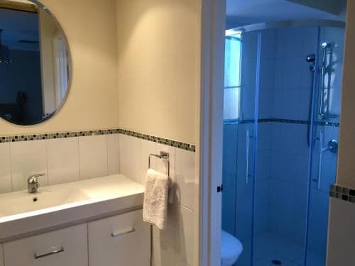 Deluxe Double Room with Shower