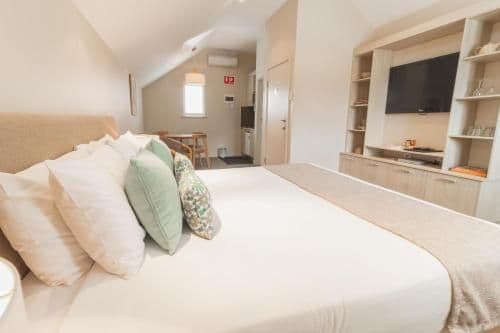One-Bedroom Studio