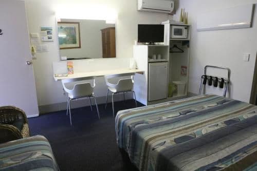 Deluxe Double Room (2 Adults + 1 Child)