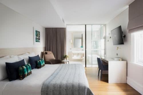 Superior King Room
