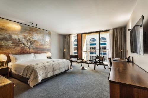 Hunter Street Room