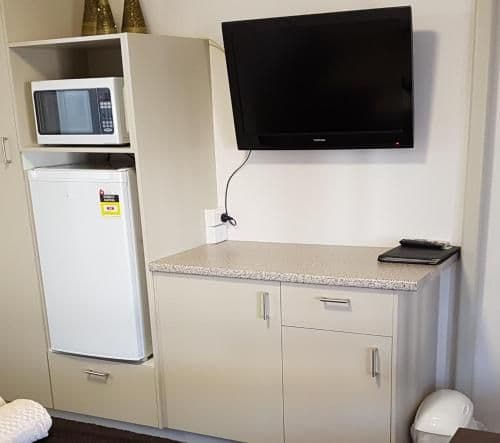 Queen Room - Pet Friendly