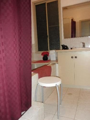 Queen Room - Separate Bathroom