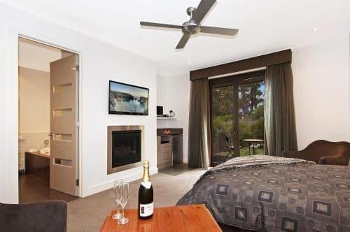 Luxury Queen Room with Spa Bath