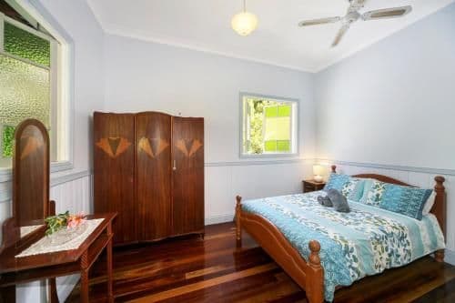Two-Bedroom Cottage - Hideaway