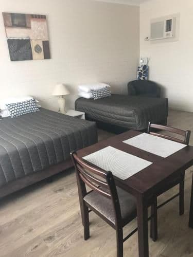 Standard Queen Room with Ensuite
