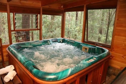 Deluxe Cottage with Hot Tub
