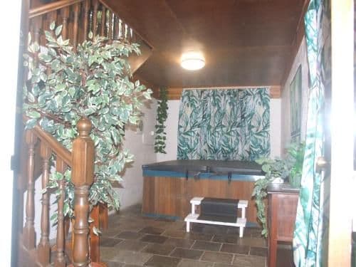 Double Chalet with Hot Tub