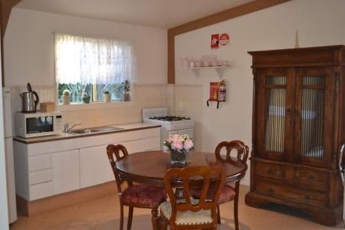 Cottage - E