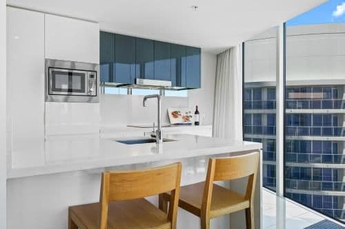Three bedroom, two bathroom level 31 ocean view