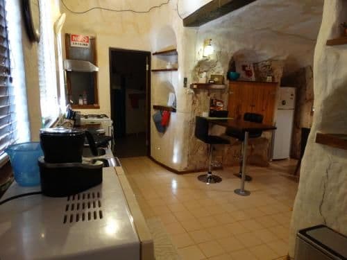 Two-Bedroom Two-Bathroom House - Ungerground