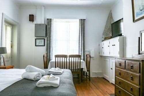 Two-Bedroom Suite - Lightkeeper's B&B Suite