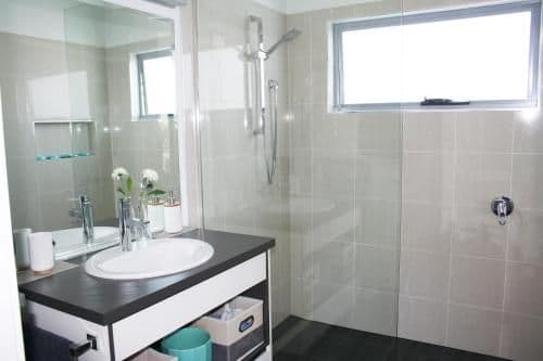 Deluxe Queen Suite