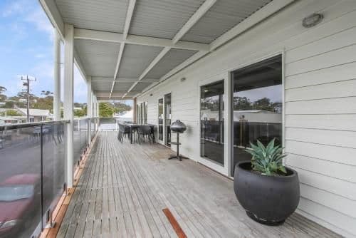 Three-Bedroom Holiday Home 