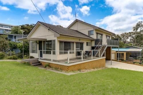 Three-Bedroom Holiday Home 