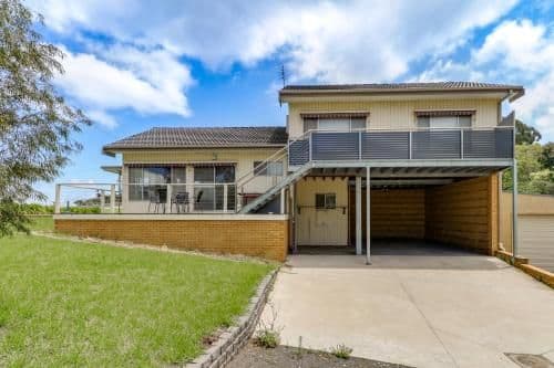 Three-Bedroom Holiday Home 