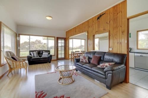 Three-Bedroom Holiday Home 