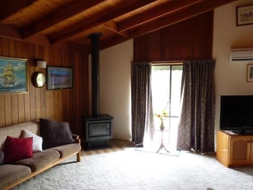 Three-Bedroom Holiday Home 