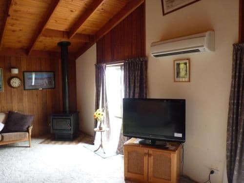 Three-Bedroom Holiday Home 