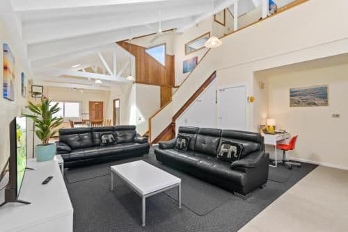 Apartment with Sea View - Split Level