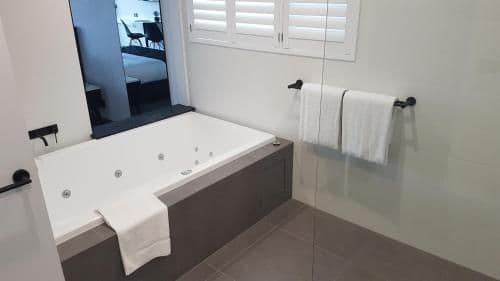 Deluxe Suite with Sea View