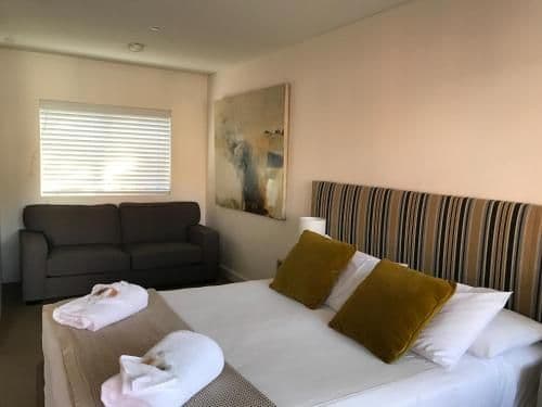 Standard Queen Room