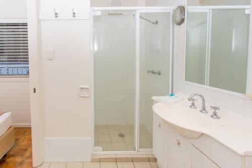 Pet Friendly Villa with Water View