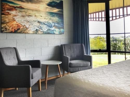 Family Room with Garden View