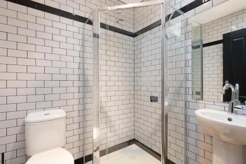 Bed in 4-Bed Mixed Dormitory Room with Private Bathroom