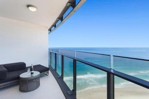 Three bedroom, two bathroom level 39 ocean view