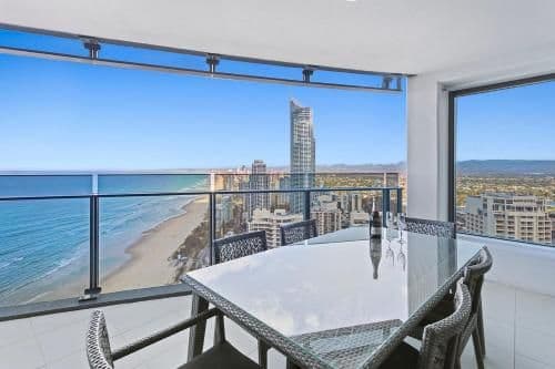 Three bedroom, two bathroom level 39 ocean view