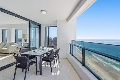 Three bedroom, two bathroom level 33 ocean view