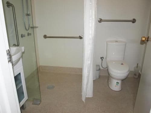 One-Bedroom Suite - Disability Access