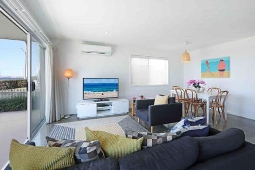 Deluxe Three-Bedroom Apartment With Balcony - Ocean View