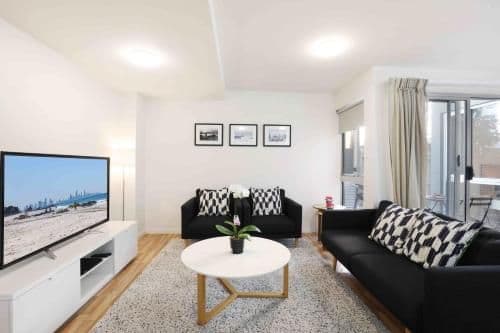 Deluxe Three Bedroom Apartment - No View